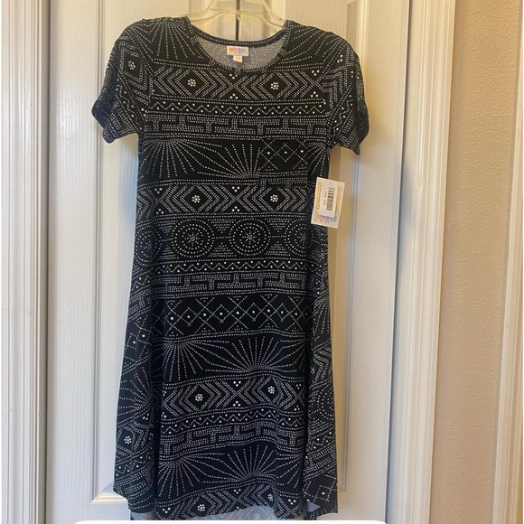 NWT LuLaRoe Carly Dress - Picture 1 of 4